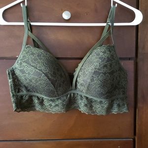PINK Victoria's Secret Intimates & Sleepwear - 🎆Victoria Secret Green Bralette with Strap Detail PINK Victoria's Secret Intimates & Sleepwear - 🎆Victoria Secret Green Bralette with Strap Detail